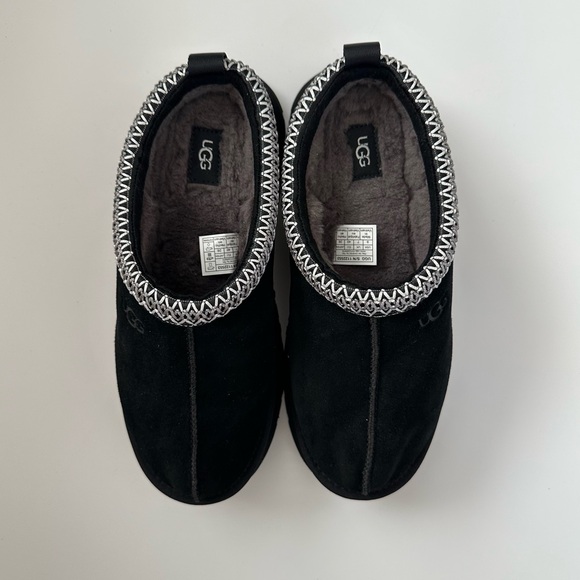 UGG Tazz Platform Black Size 9 NWT - Picture 7 of 16
